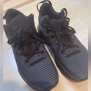 Nike Lebron Witness Vii Basketball Shoe